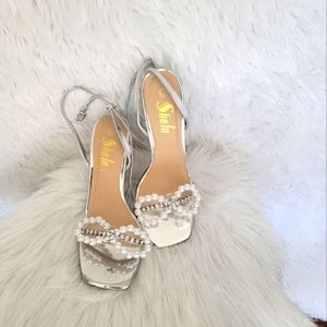 Sheln Silver Sandals with Pearl Bow